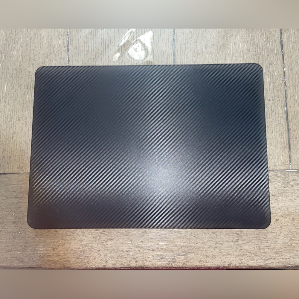 MacBook Pro 13 hard case cover carbon fiber